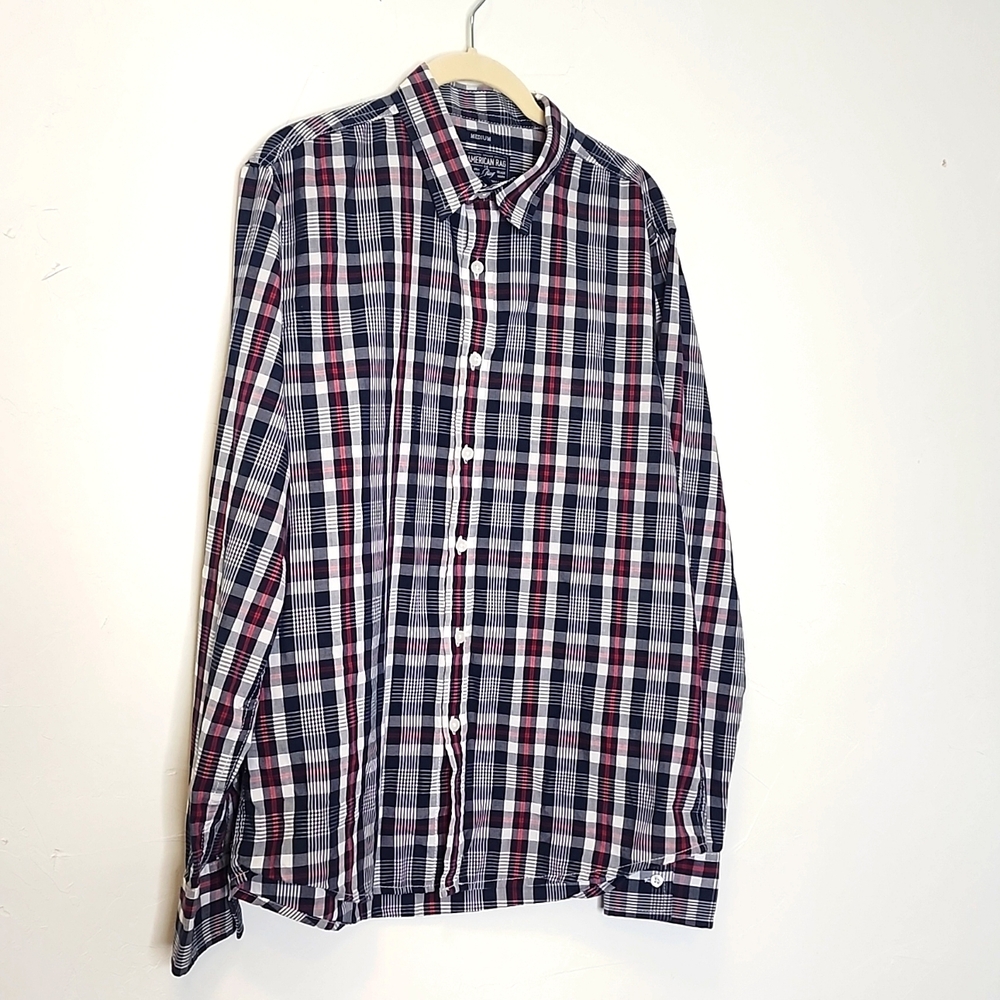 Size M AMERICAN RAG Long sleeve button down shirt.    A12